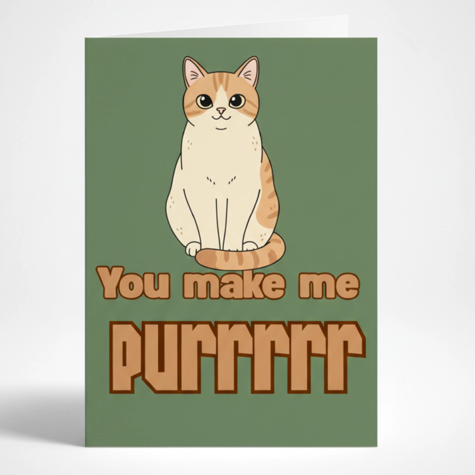 Зелена любовна картичка на английски език с илюстрация на сладка оранжево-бяла котка и закачлив надпис You make me purrrrr.